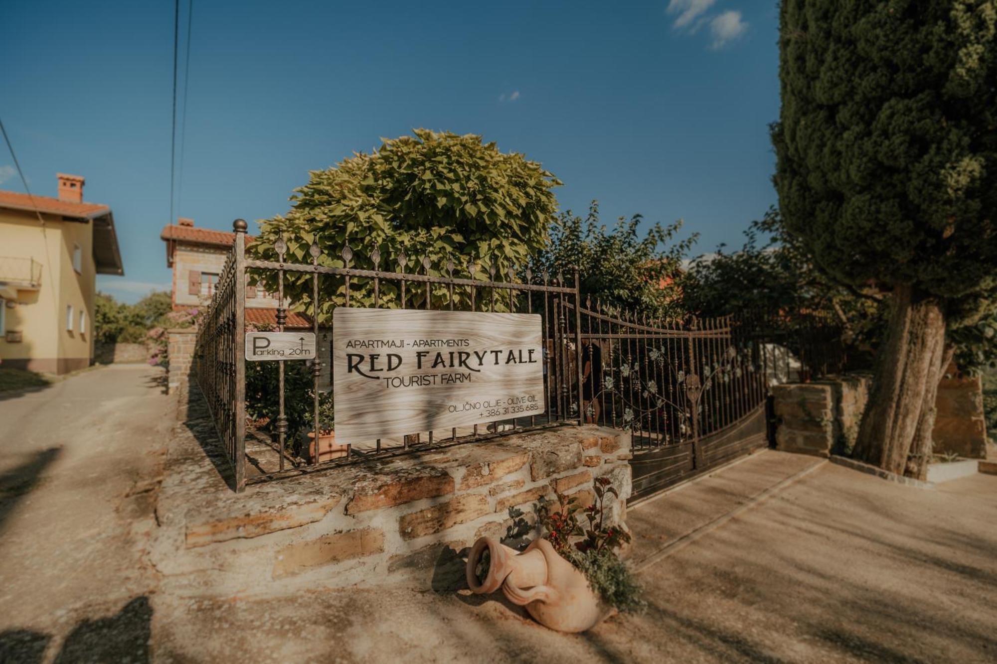 Touristfarm - Apartments "Red Fairytale" Marezige Exterior photo